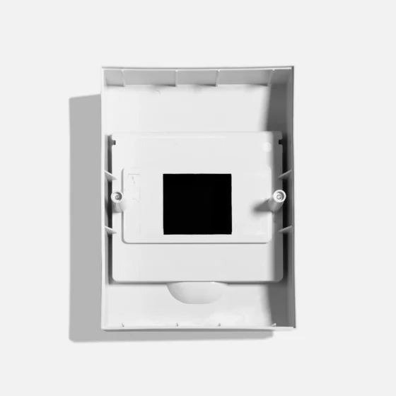 6 Pole Surface Lockable Distribution Board - Image 3
