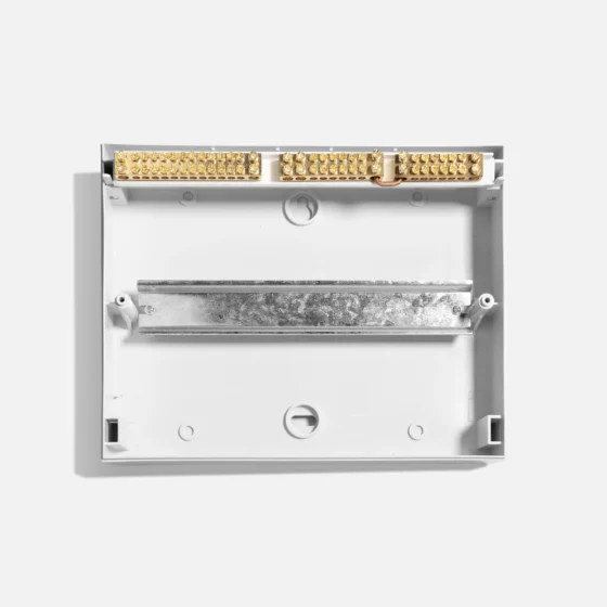 12 Pole Surface Lockable Distribution Board - Image 3