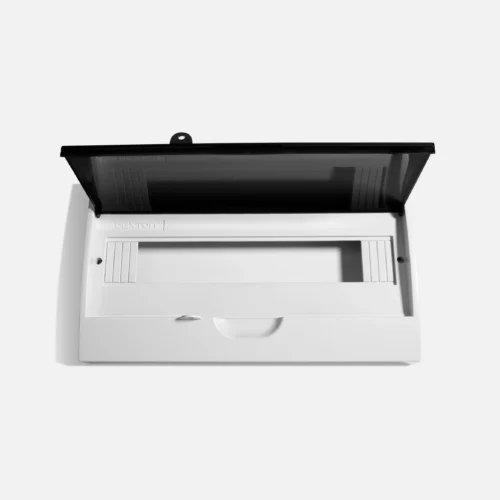 18 Pole Surface Lockable Distribution Board - Image 4