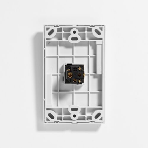 Standard one gang two way switch vertical - Image 4
