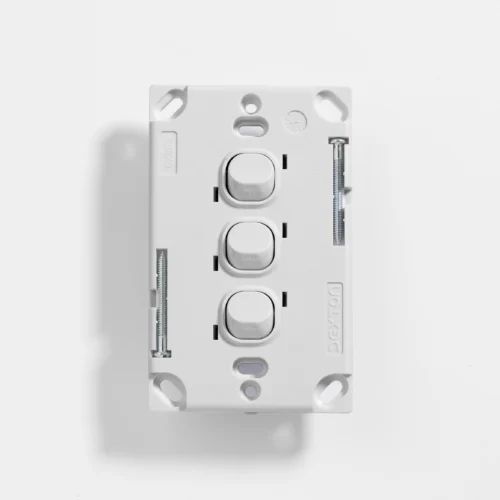 Standard three gang switch vertical - Image 2