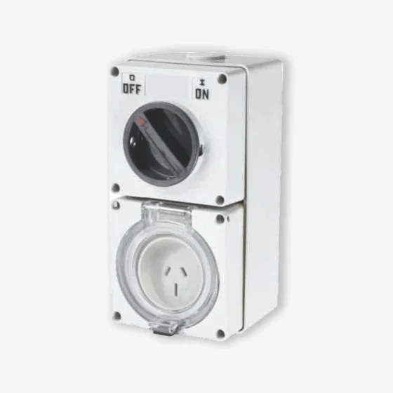 combination switched socket outlet 15A 3 flat pins - Image 1