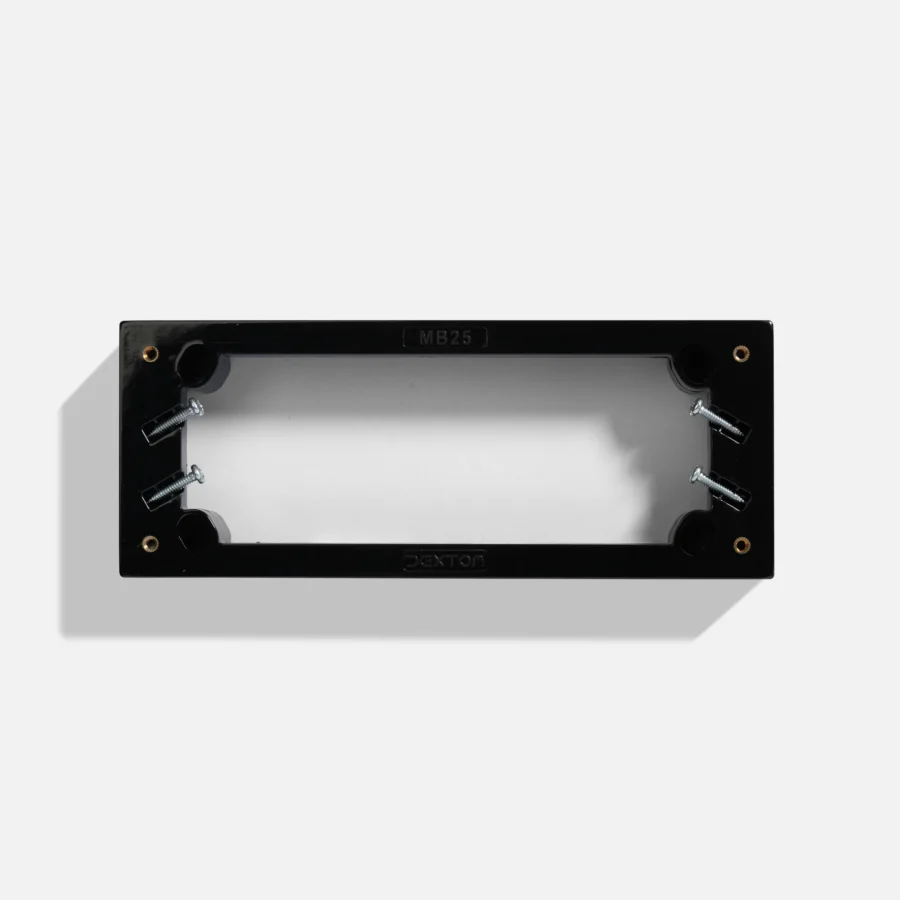 Black quad mounting block 25mm