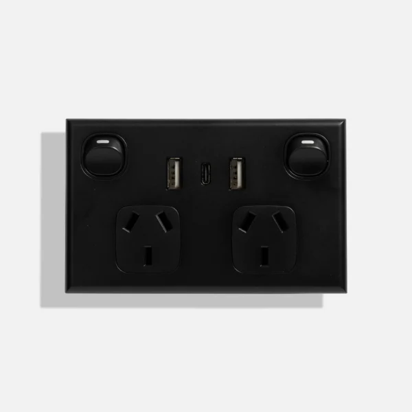 Matte Black double power point with double USB + C type (4.2A)