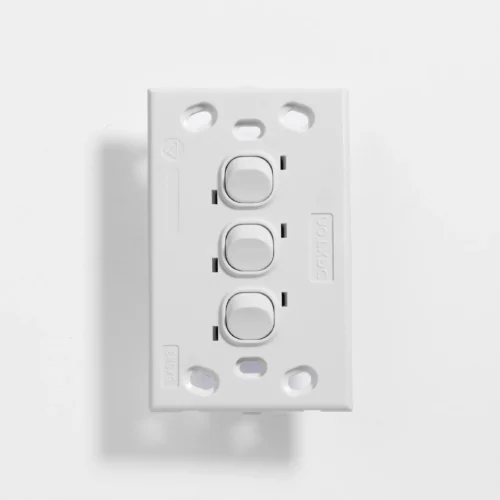 Slim three gang switch 16A vertical - Image 2